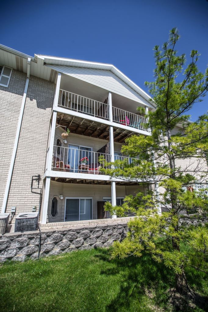 Cherrywood Apartments Photo Tour Apartment Living in Lincoln Iron